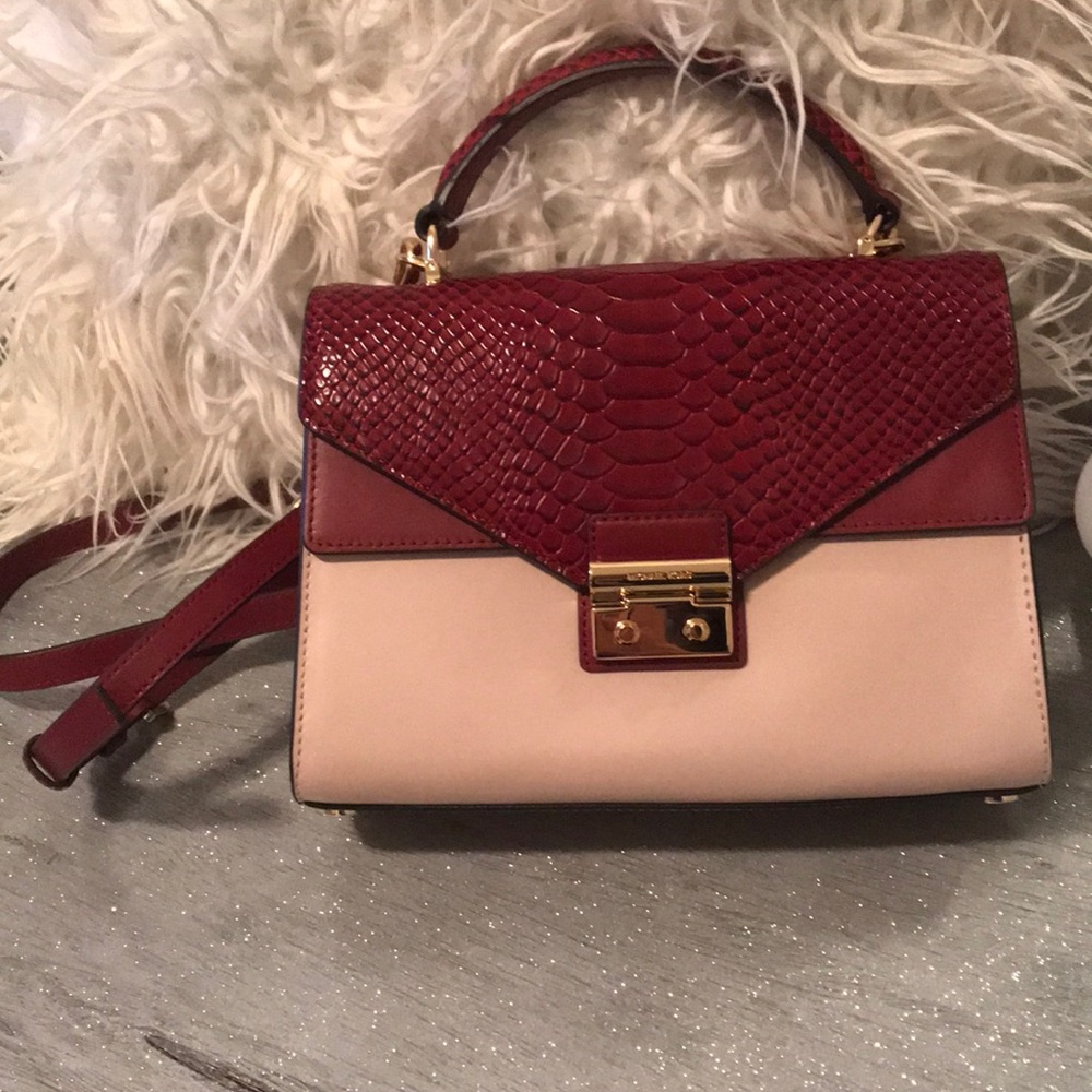 Micheal Kors classy handbag! BRAND NEW‼️ - Picture 2 of 4